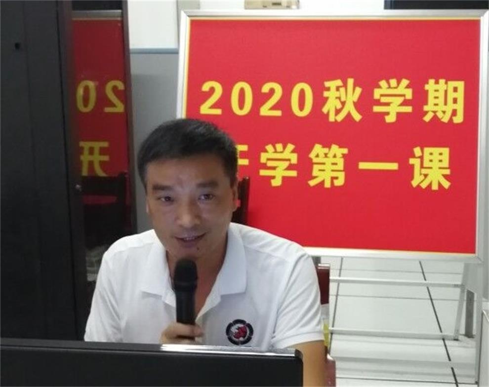 罗伟_看图王.jpg 罗伟_看图王.jpg