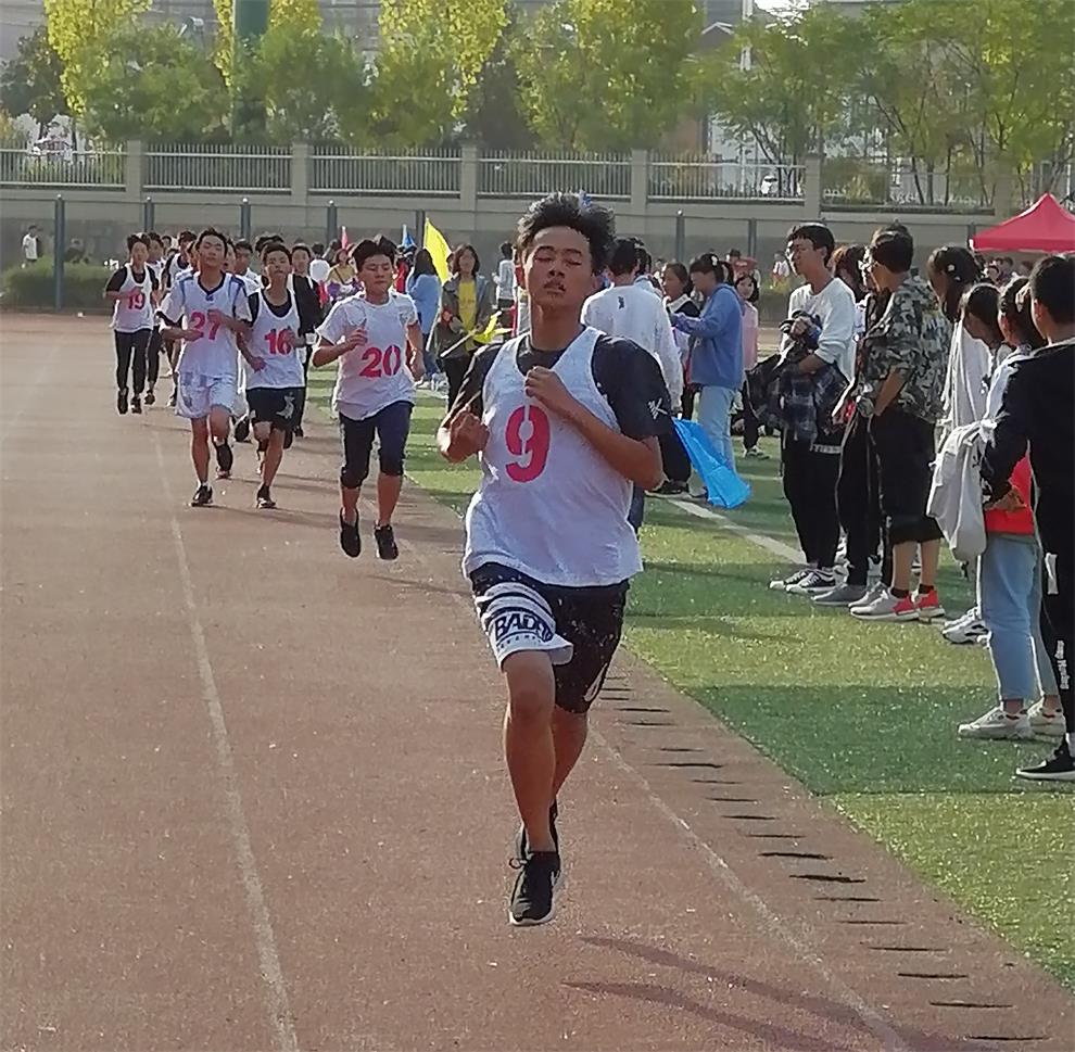 竞逐.jpg