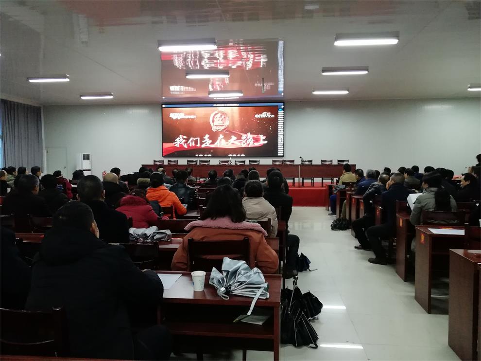 我们走在.jpg 我们走在.jpg
